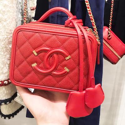 chanel vanity case red